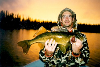 fishing2.jpg (36196 bytes)